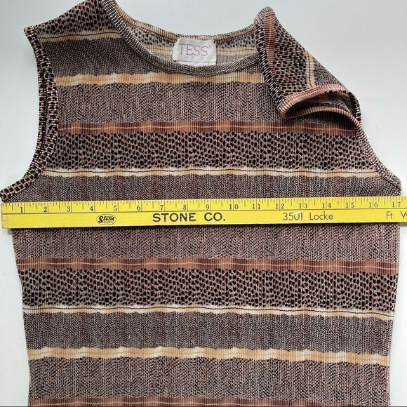 Tess Sleeveless‎ Fall Colors Shell  -  Large - Picture 5 of 7